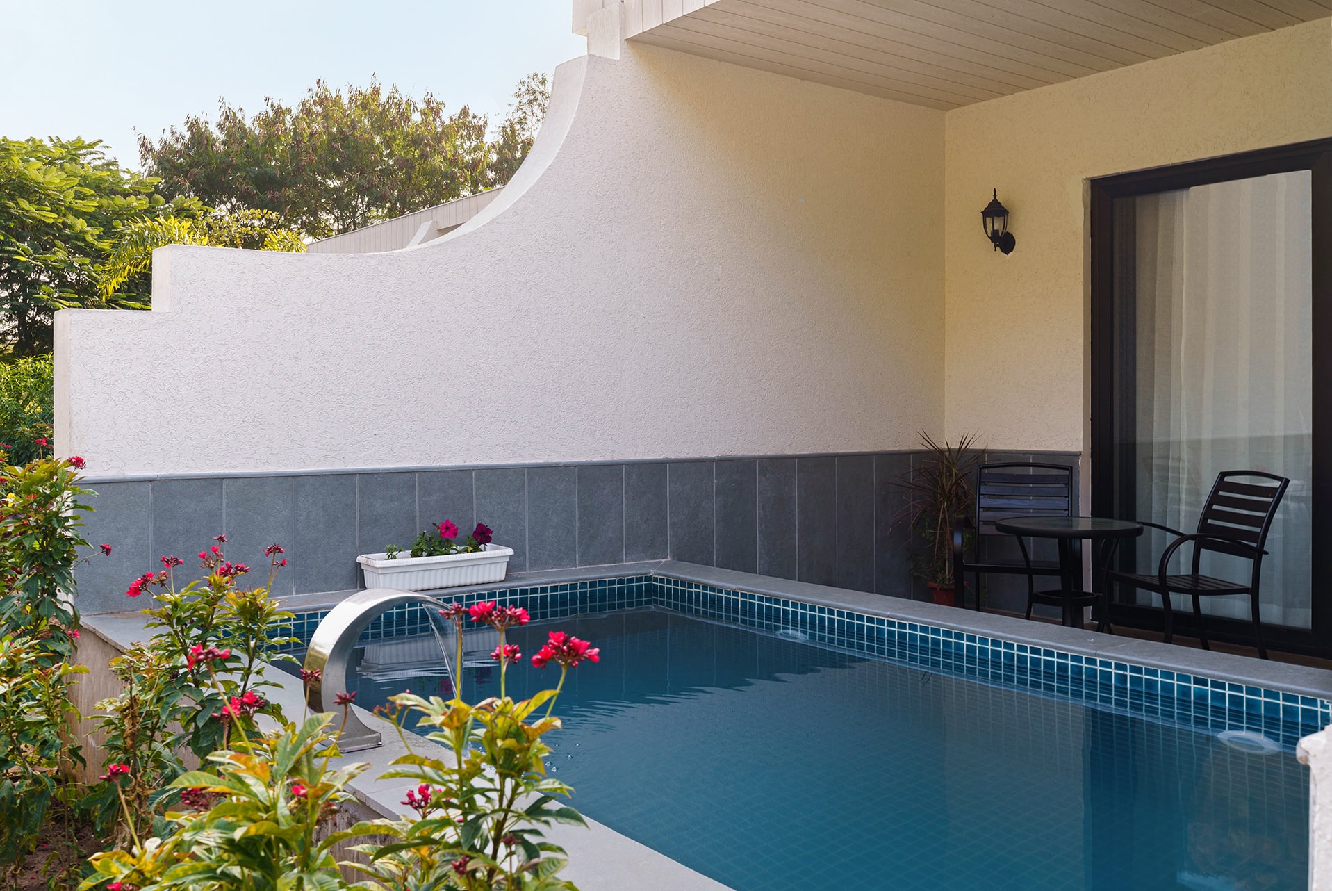 Hill View Luxury Suite With Private Pool And Balcony