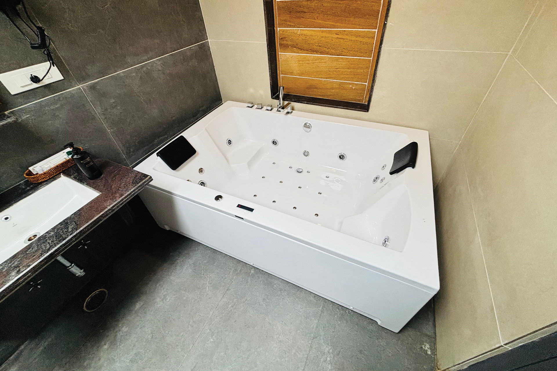 best resort in udaipur rajasthan