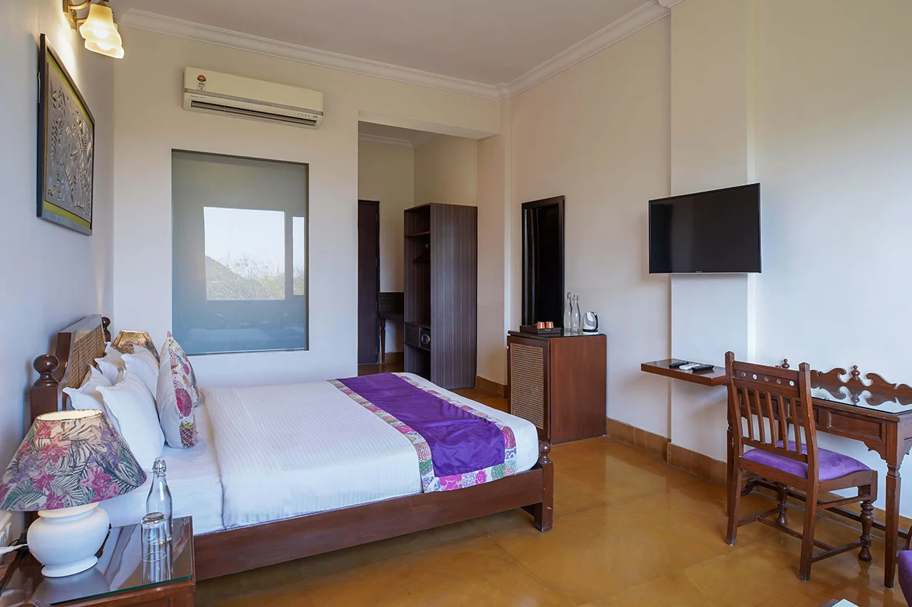 Best hotel in Udaipur with rooms